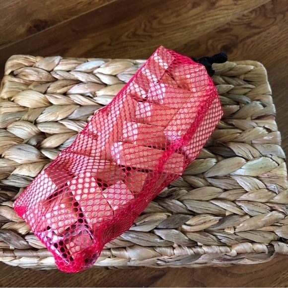 Travel building tower game - Picture 1 of 2